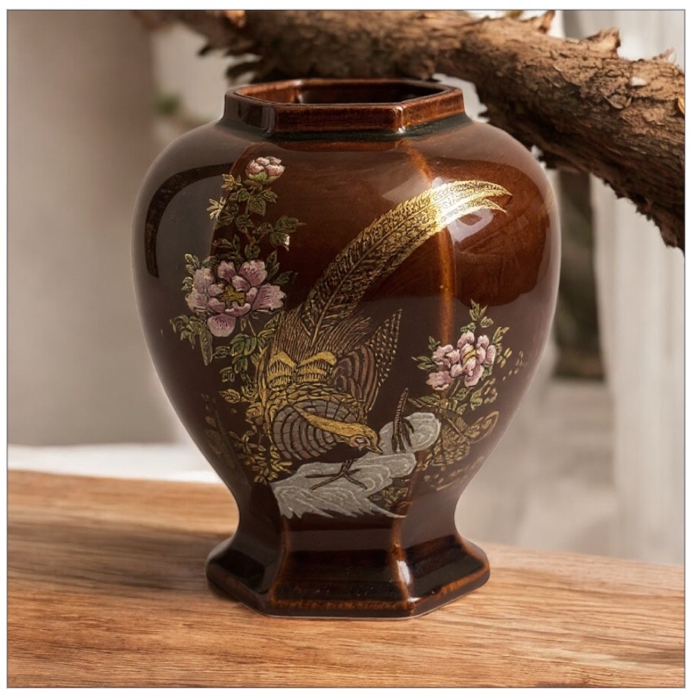 Vintage Mann Japan Golden Pheasant Porcelain Ginger Jar/Vase.